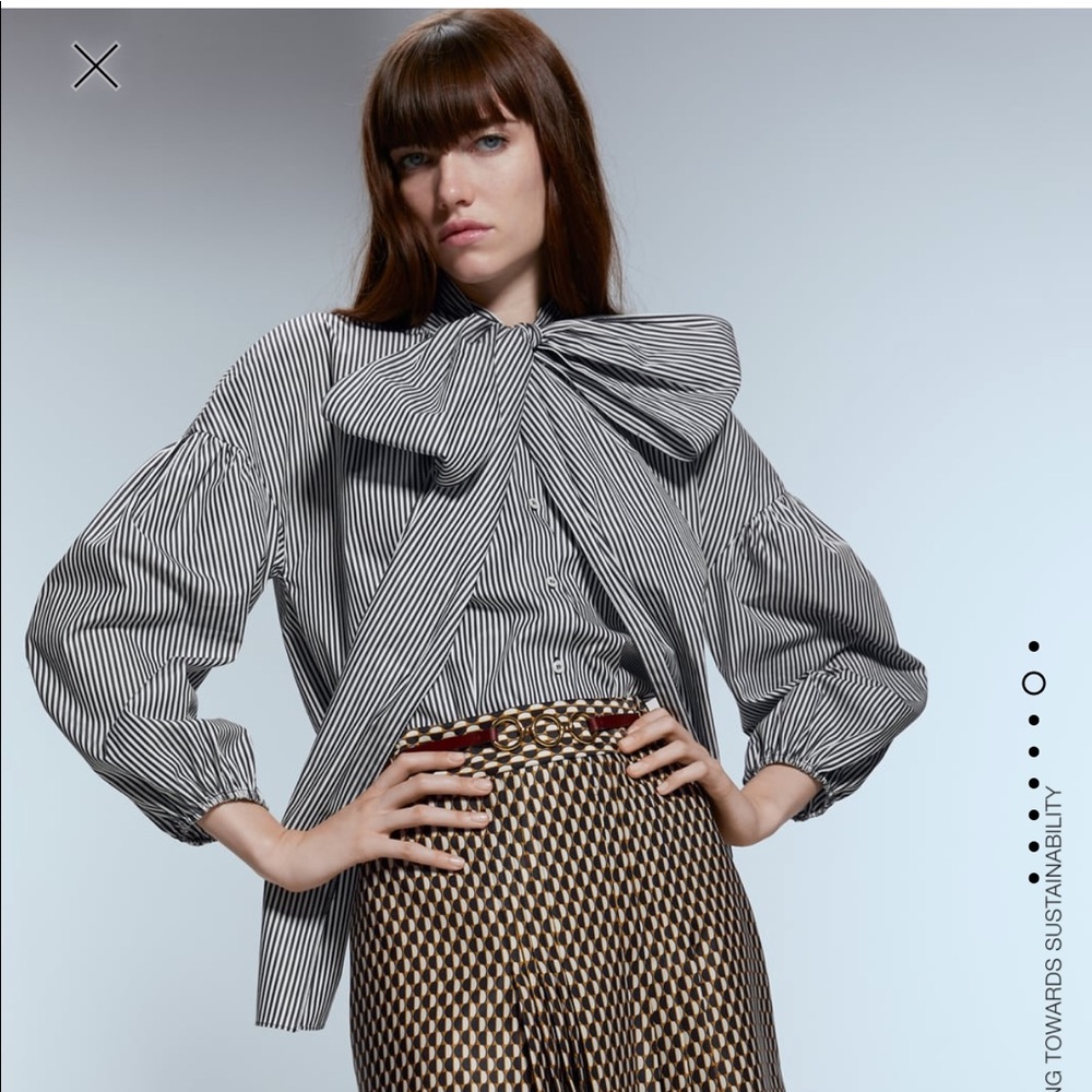 COPY - Zara Striped bow blouse XL